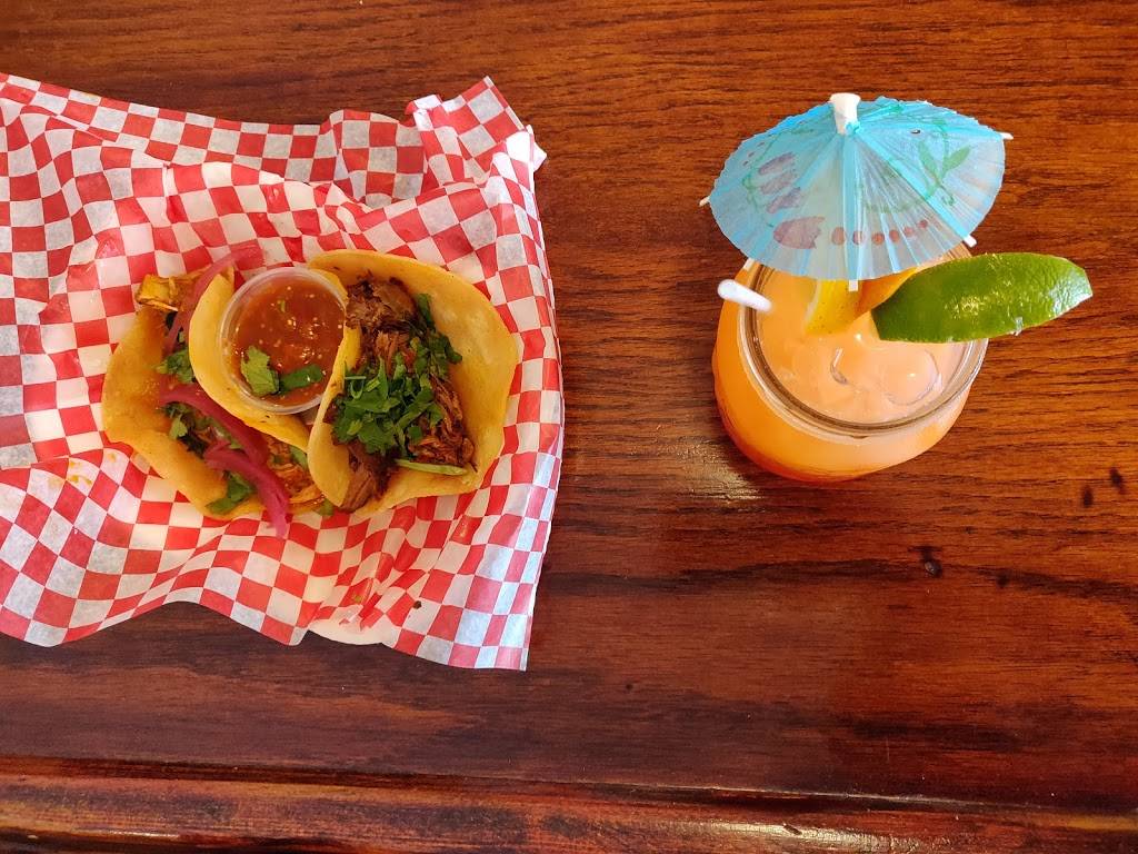 El Taco De Oro | restaurant | 303 St Patrick St, Ottawa, ON K1N 5K4, Canada | 6132414444 OR +1 613-241-4444