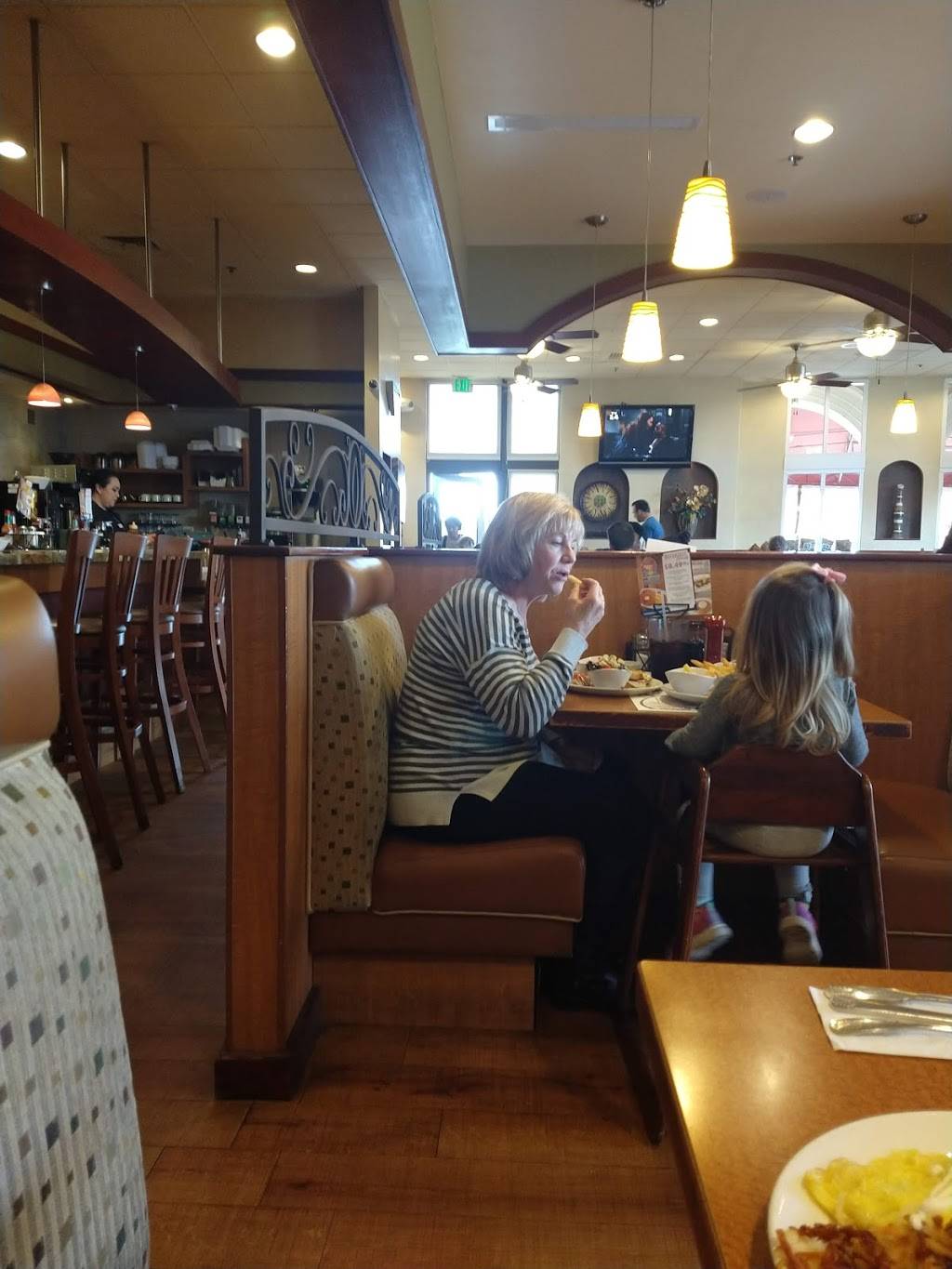 El cascarón | restaurant | Paseo Playas de Tijuana 1269, Playas, Jardines Playas de Tijuana, 22500 Tijuana, B.C., Mexico | 016646099328 OR +52 664 609 9328