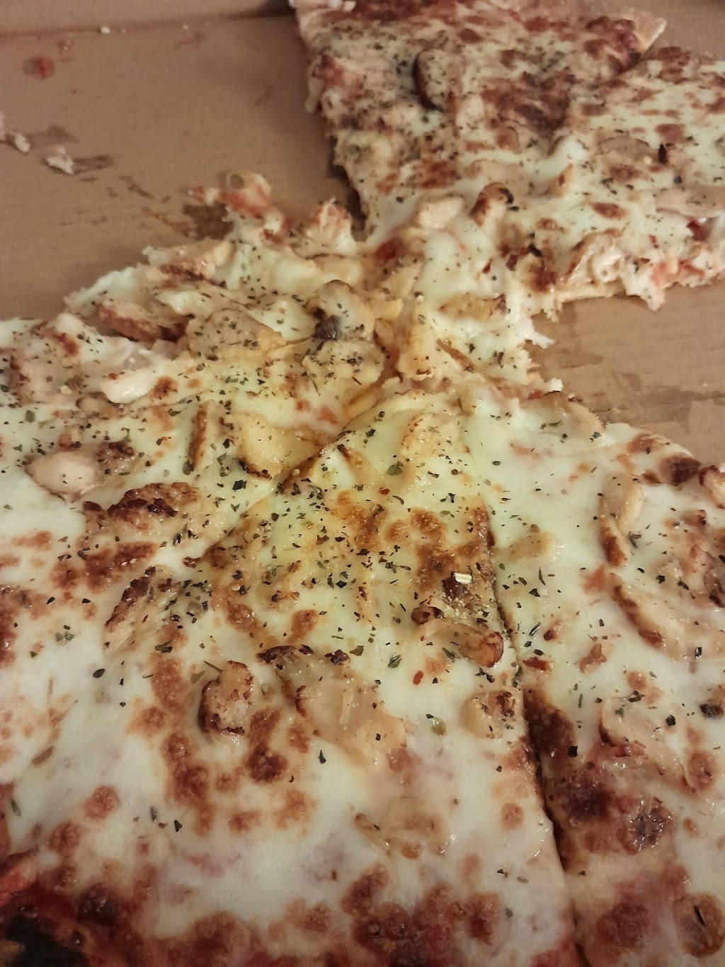 State Street Pizza Pub | restaurant | 322 W State St, Milwaukee, WI 53203, USA | 4142495386 OR +1 414-249-5386