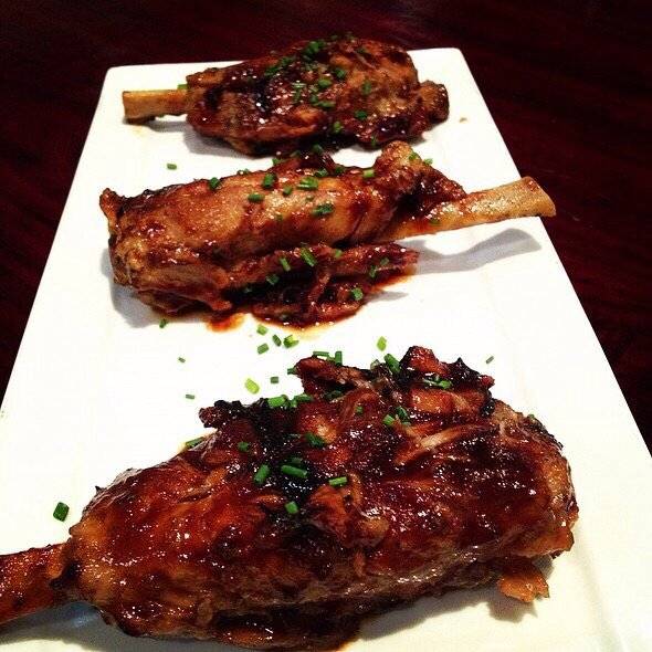 Chops Grille | restaurant | 33 John St, Kingston, NY 12401, USA | 8453391111 OR +1 845-339-1111