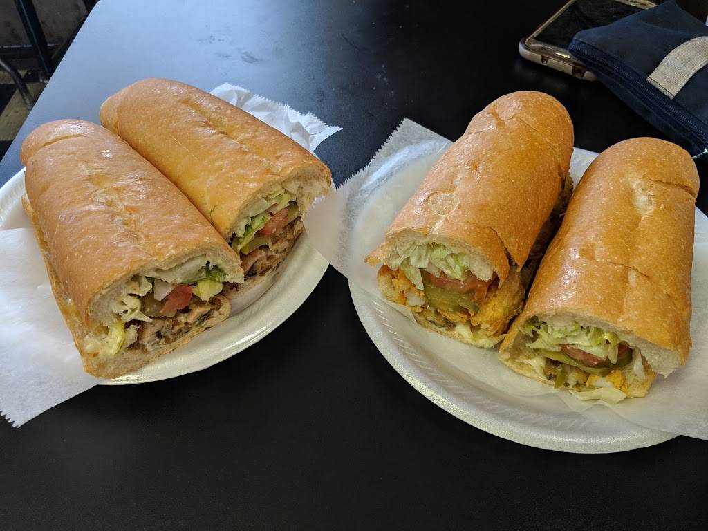 Leo Caboose | restaurant | 1523 Aline St, New Orleans, LA 70115, USA | 5048997883 OR +1 504-899-7883