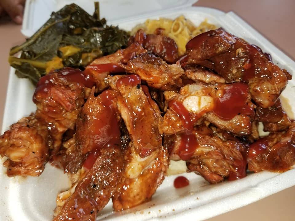 BUKKS BBQ SMOKEHOUSE~BBSH | restaurant | 2068 N Arlington Ave, Indianapolis, IN 46218, USA | 3176003236 OR +1 317-600-3236