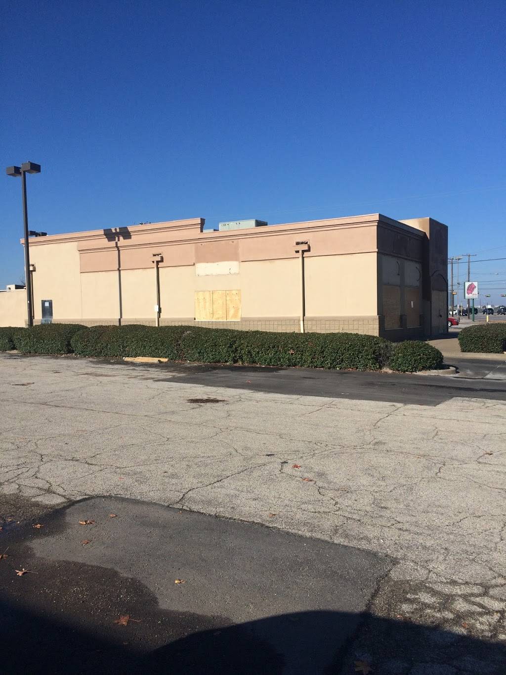 KFC | restaurant | 6520 Northwest Hwy, Dallas, TX 75231, USA | 2143695800 OR +1 214-369-5800