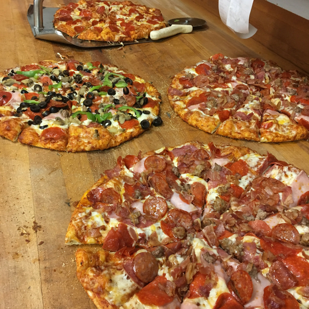 Me n eds Pizzeria | restaurant | 1102 W Visalia Rd #102, Exeter, CA 93221, USA | 5595920252 OR +1 559-592-0252