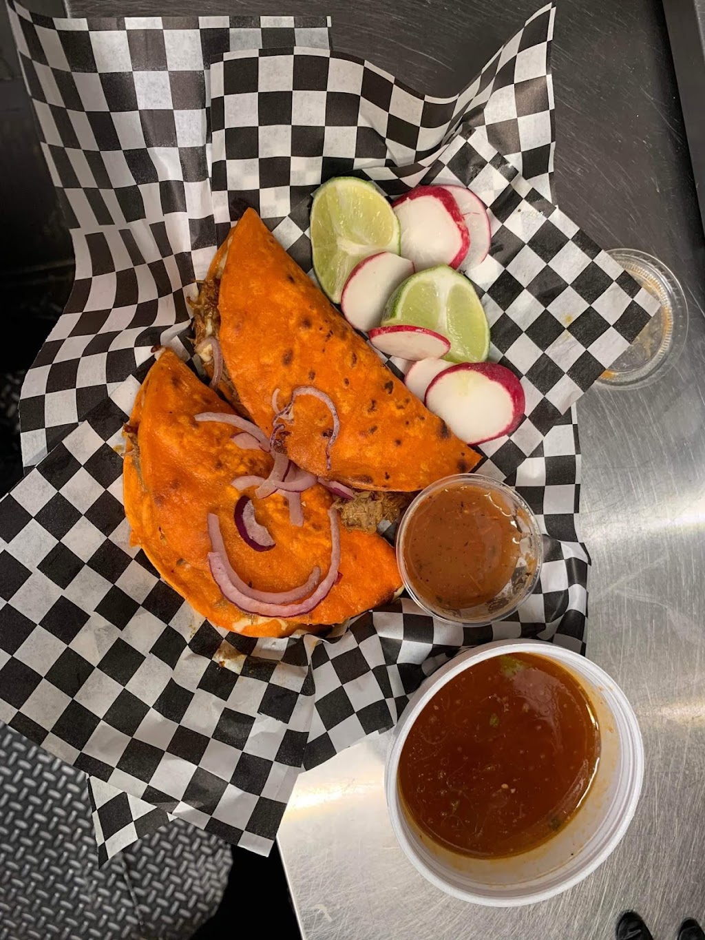 Mr.totos red street tacos | restaurant | 6470 S Camino Verde, Tucson, AZ 85757, USA | 5202715092 OR +1 520-271-5092