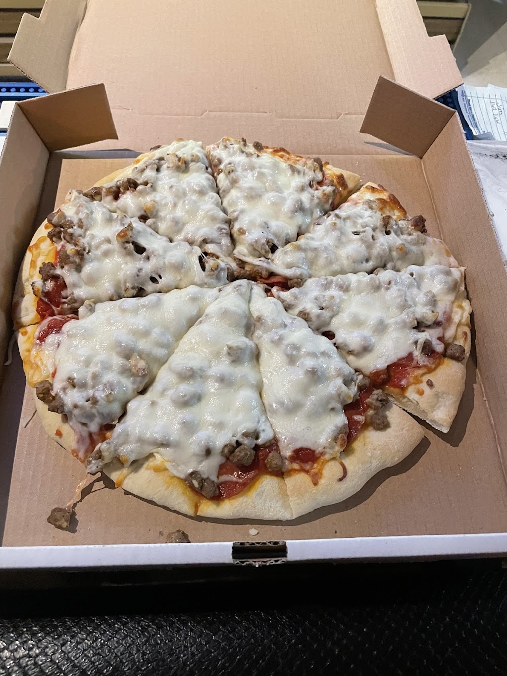 Coons’ Saloon | restaurant | 120 N Tyler St, Elm Creek, NE 68836, USA | 3088564475 OR +1 308-856-4475