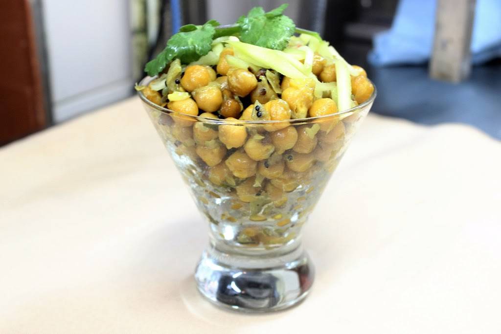 Le Royal Madurai | restaurant | 5701 Chemin de la Côte-des-Neiges, Montréal, QC H3S 1Y7, Canada | 5147392760 OR +1 514-739-2760