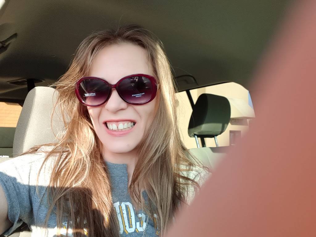 Long John Silvers | restaurant | 42 Austin Rd, London, KY 40741, USA | 6068644444 OR +1 606-864-4444