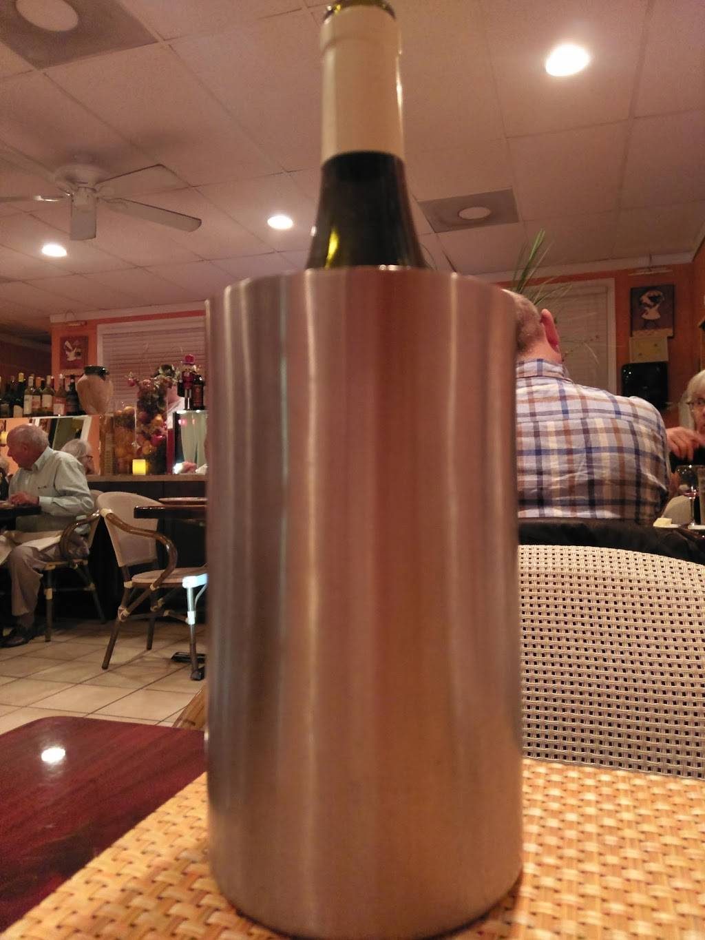 Restaurant Bonjour | restaurant | 2099 Pine Ridge Rd, Naples, FL 34109, USA | 2395662275 OR +1 239-566-2275