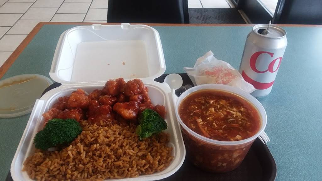 Yums Restaurant | restaurant | 3582 Summer Ave, Memphis, TN 38122, USA | 9013278989 OR +1 901-327-8989