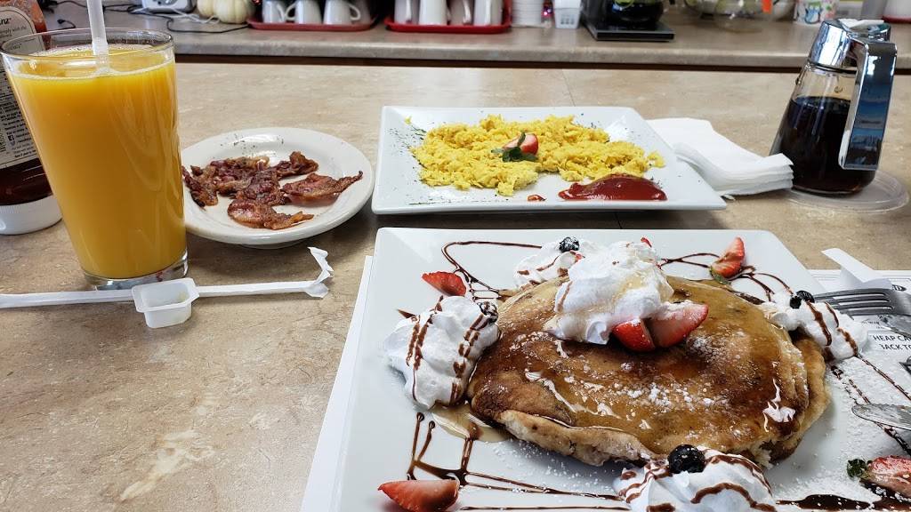 Our Family Diner | restaurant | 943 Main St, West Warwick, RI 02893, USA | 4013477163 OR +1 401-347-7163