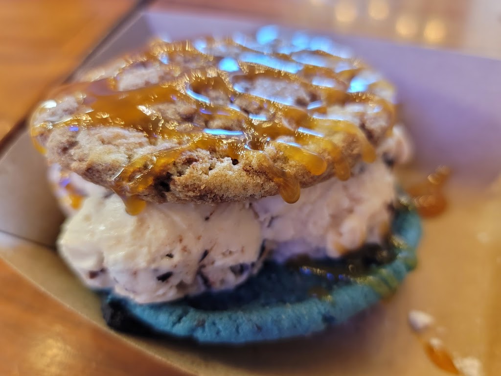 The Baked Bear | bakery | 1224 W Danforth Rd, Edmond, OK 73003, USA | 4052163392 OR +1 405-216-3392