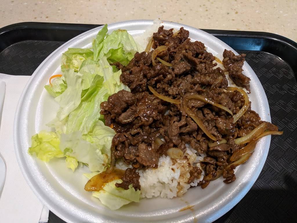 Taka Grille | restaurant | 1961 Chain Bridge Rd, McLean, VA 22102, USA | 7033569090 OR +1 703-356-9090