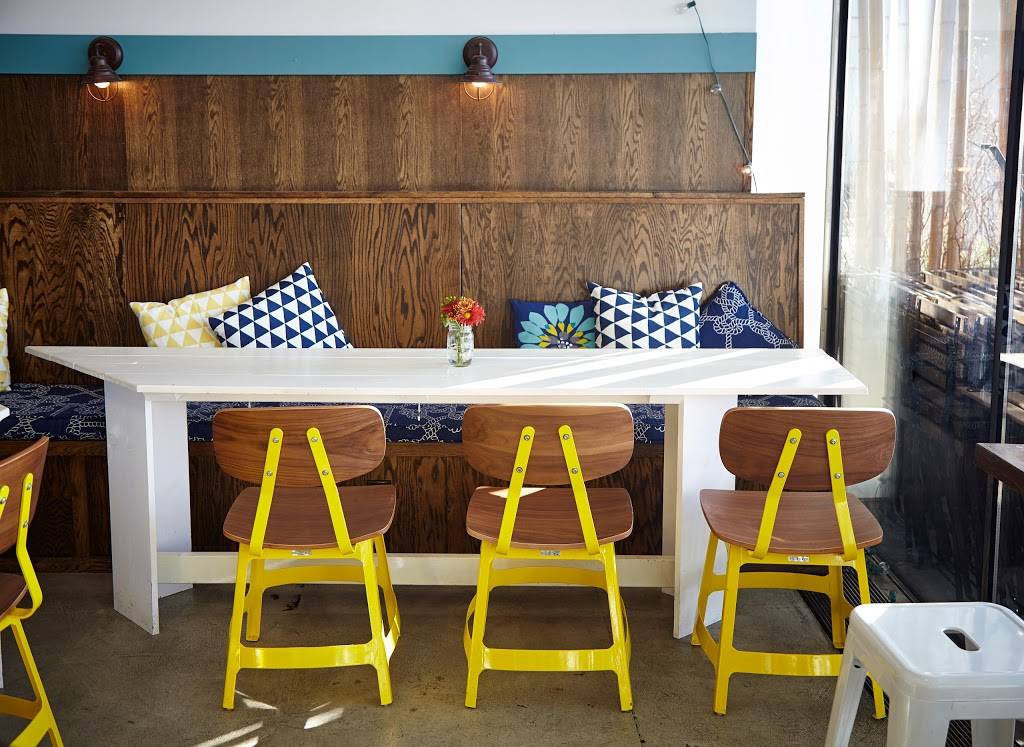 Brown Bag Seafood Co. | restaurant | 340 E Randolph St, Chicago, IL 60601, USA | 3124963999 OR +1 312-496-3999