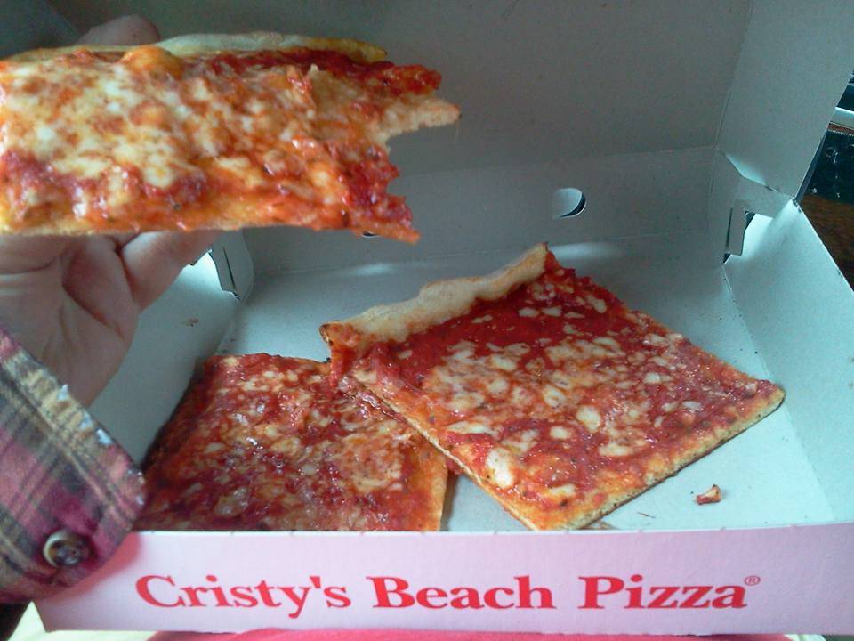 Cristys Pizza | restaurant | 1 Riverview Terrace, Hampton, NH 03842, USA | 6039294496 OR +1 603-929-4496