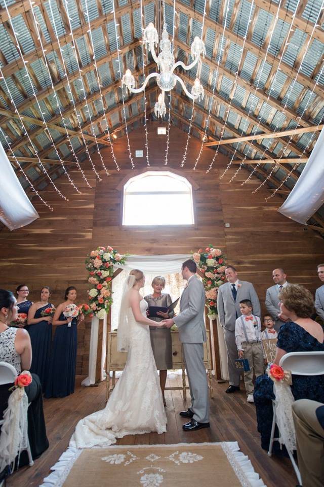 Carsons BBQ & Catering | restaurant | 3878 W 3rd St, Bloomington, IN 47404, USA | 8123694449 OR +1 812-369-4449