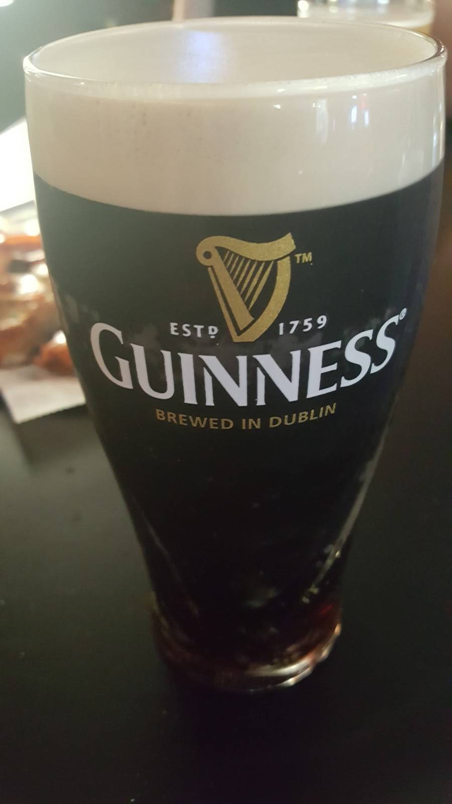 Spruce Street Tavern | restaurant | 68 Spruce St, Clinton, MA 01510, USA | 9783659071 OR +1 978-365-9071