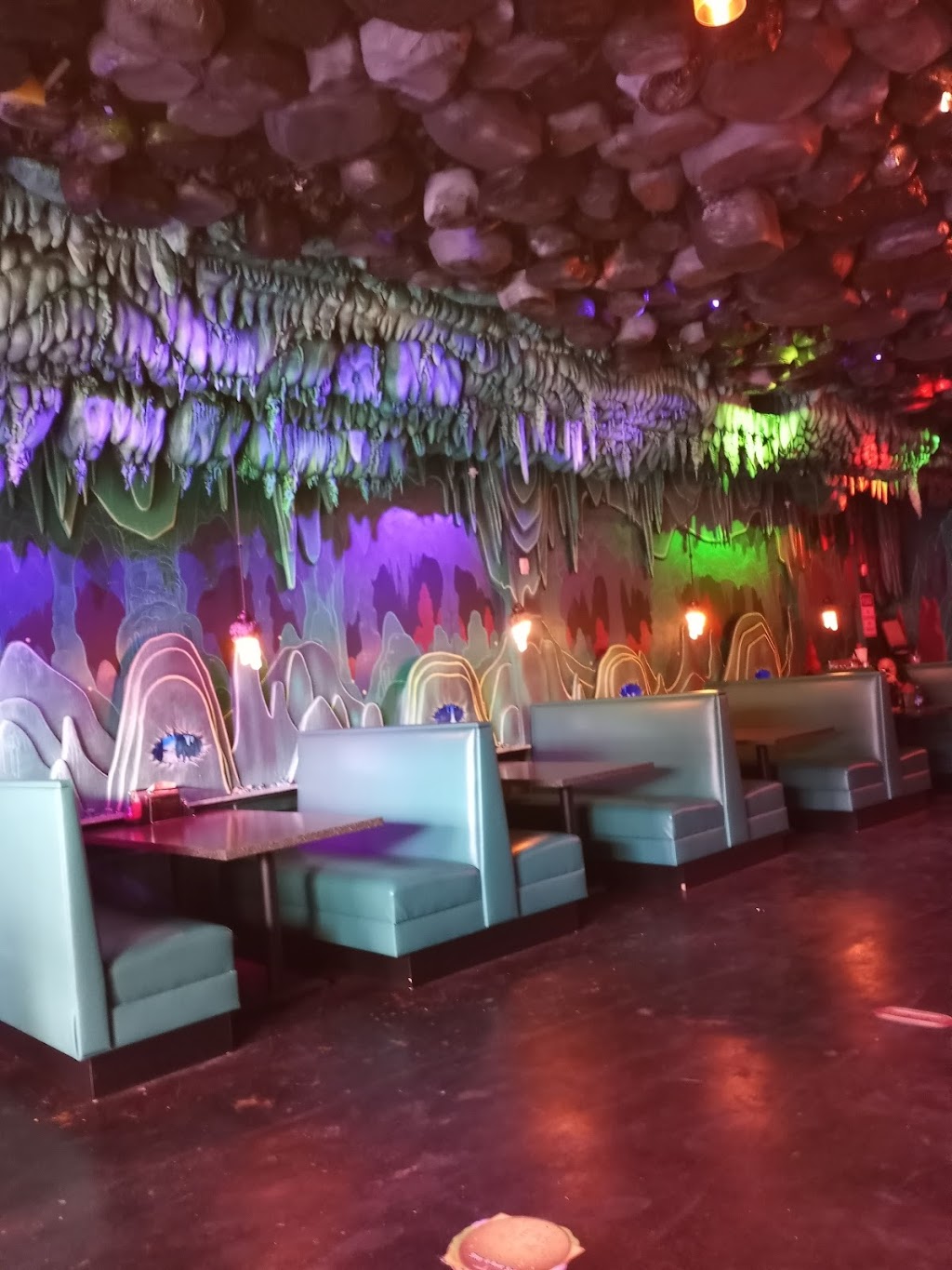 Pizza Cave | restaurant | 1020 Park St, Jacksonville, FL 32204, USA | 9043590049 OR +1 904-359-0049