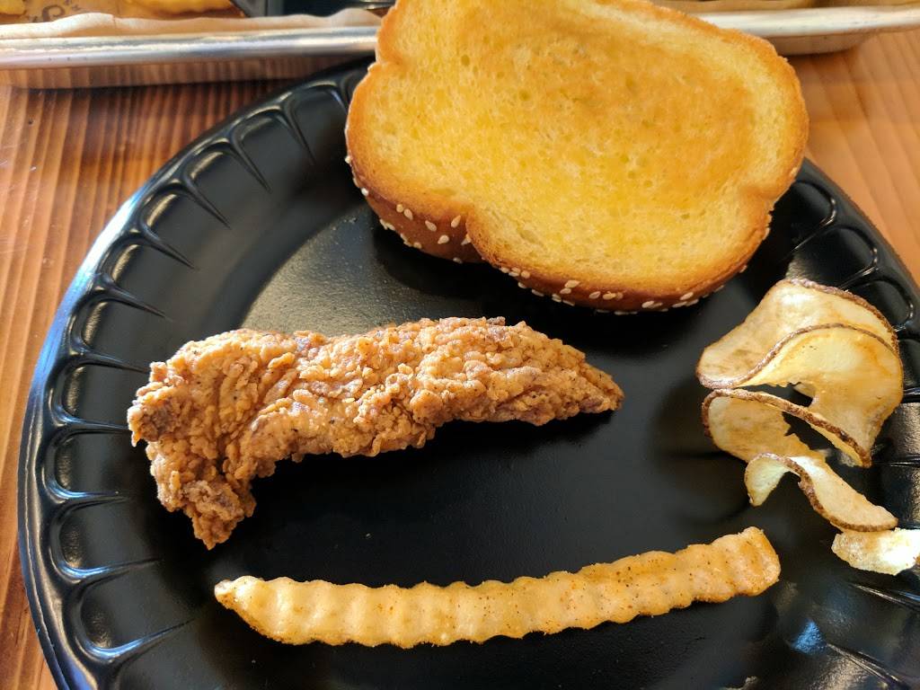 Huey Magoos Chicken Tenders - Gardens on Millenia | restaurant | 4693 Gardens Park Blvd Suite #111, Orlando, FL 32839, USA | 4079690101 OR +1 407-969-0101