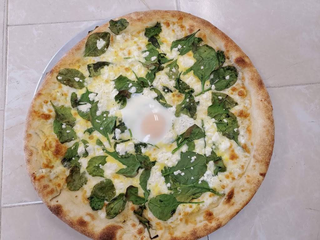 Feelin Saucy Pizzeria | restaurant | 1270 N Wickham Rd Suite 46, Melbourne, FL 32935, USA | 3216108336 OR +1 321-610-8336