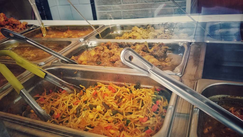 Sallys Fish and Things | restaurant | 8922 Flatlands Ave, Brooklyn, NY 11236, USA | 7187637000 OR +1 718-763-7000