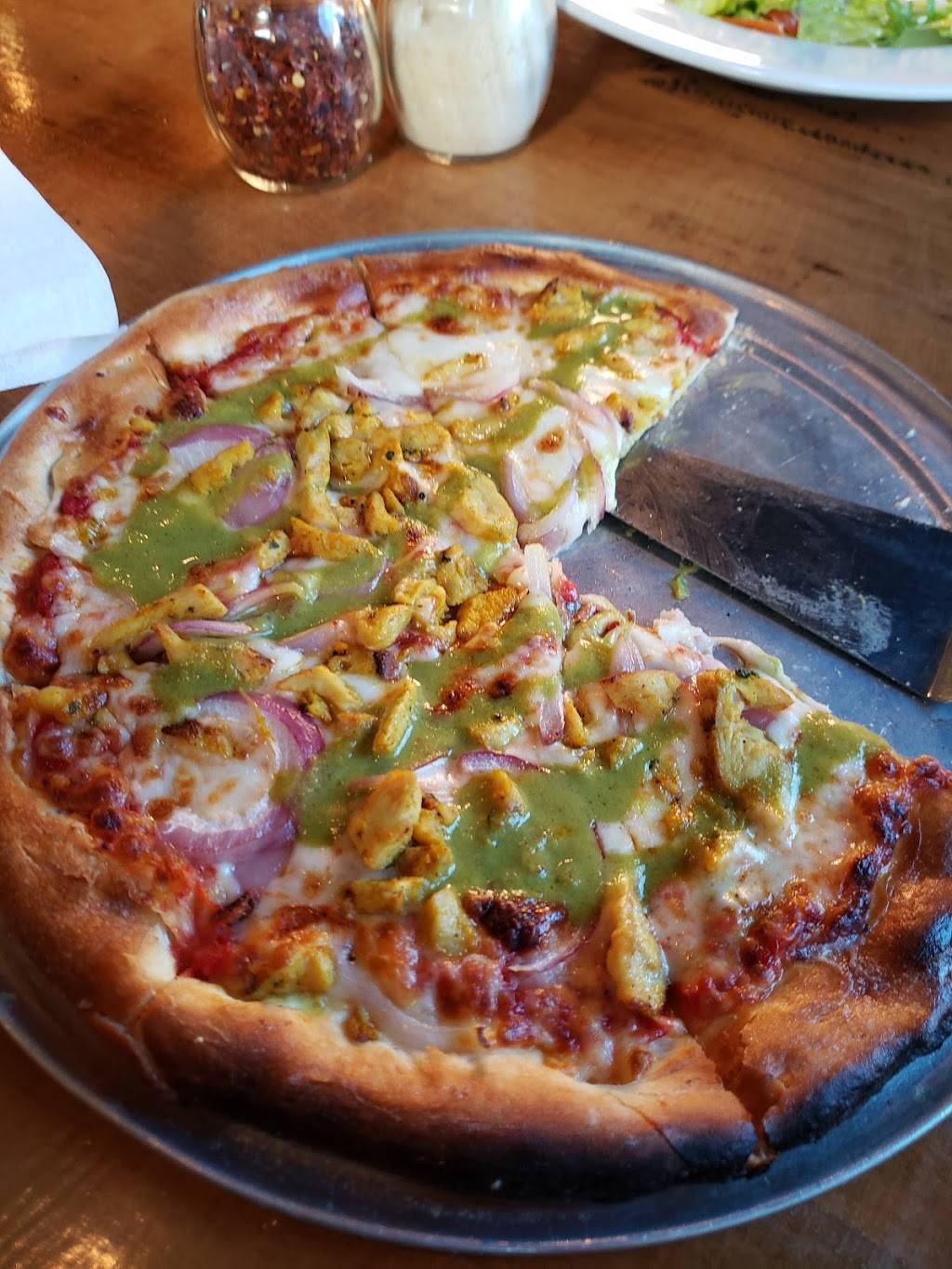 food fanatics kitchen | restaurant | 551 Marshall Ave SW, Roanoke, VA 24016, USA | 5402044767 OR +1 540-204-4767