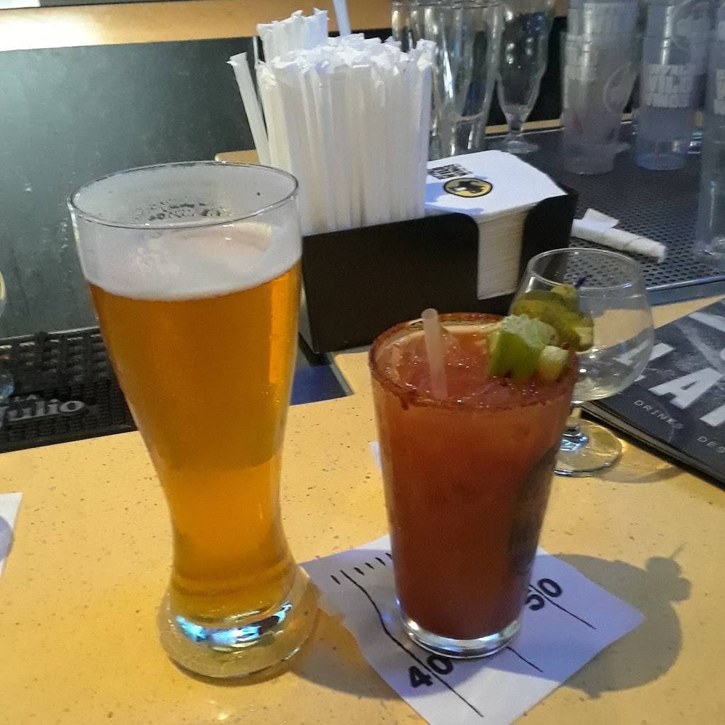 Buffalo Wild Wings | restaurant | 11255 E, 183rd St, Cerritos, CA 90703, USA | 5628659464 OR +1 562-865-9464