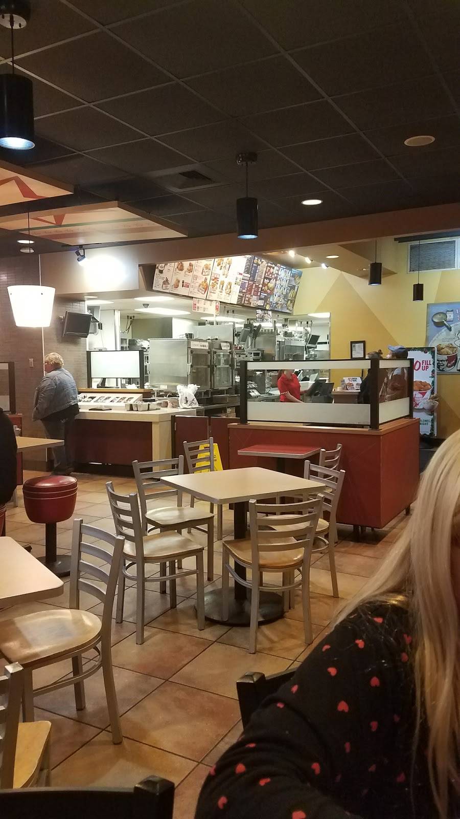 Taco Bell | meal takeaway | 1324 Nygaard St, Stoughton, WI 53589, USA | 6082051000 OR +1 608-205-1000