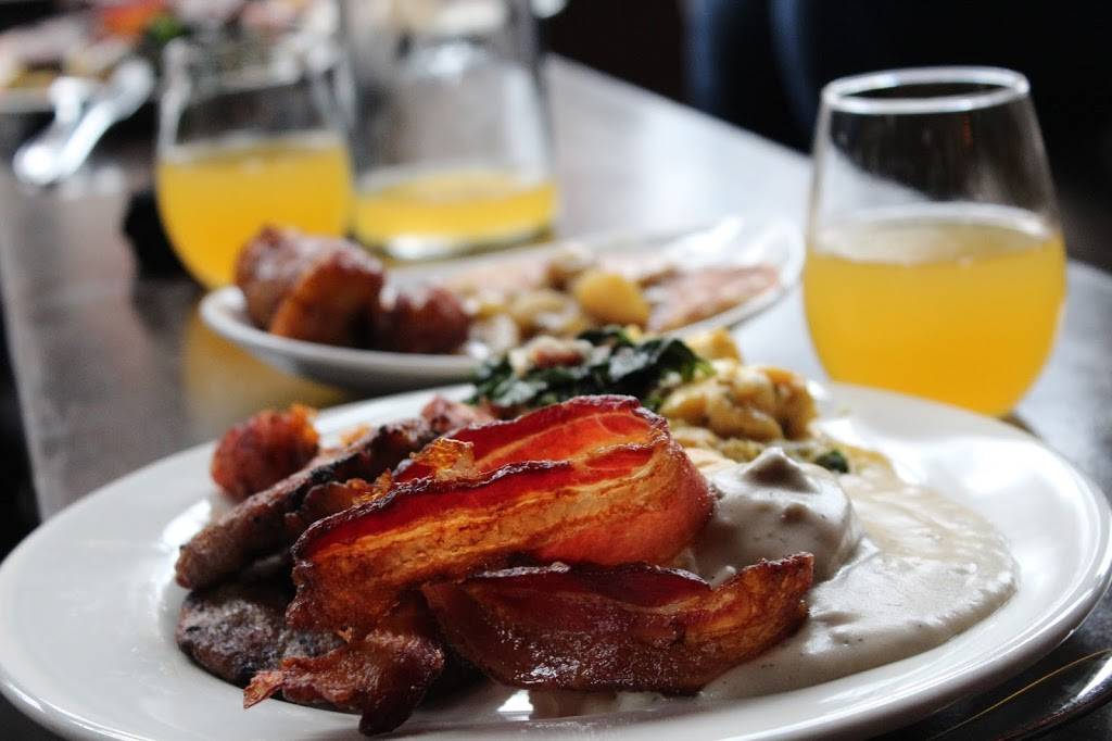 District Oakland | night club | 827 Washington St, Oakland, CA 94607, USA | 5102729110 OR +1 510-272-9110