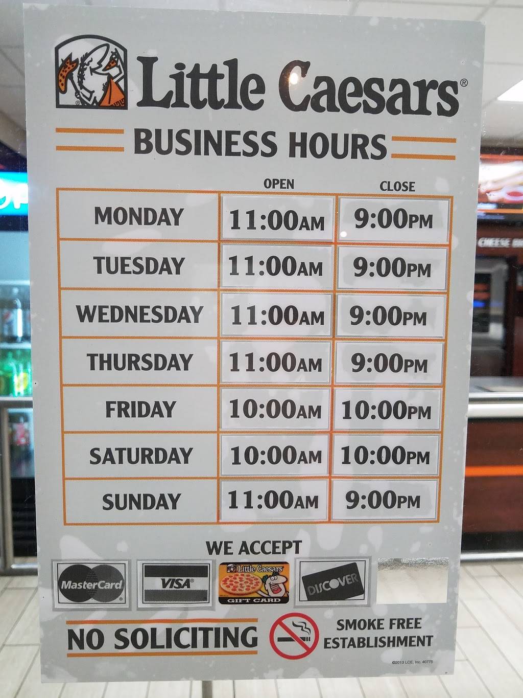 Little Caesars Pizza | meal takeaway | 126 N Valencia Blvd, Woodlake, CA 93286, USA | 5595648550 OR +1 559-564-8550