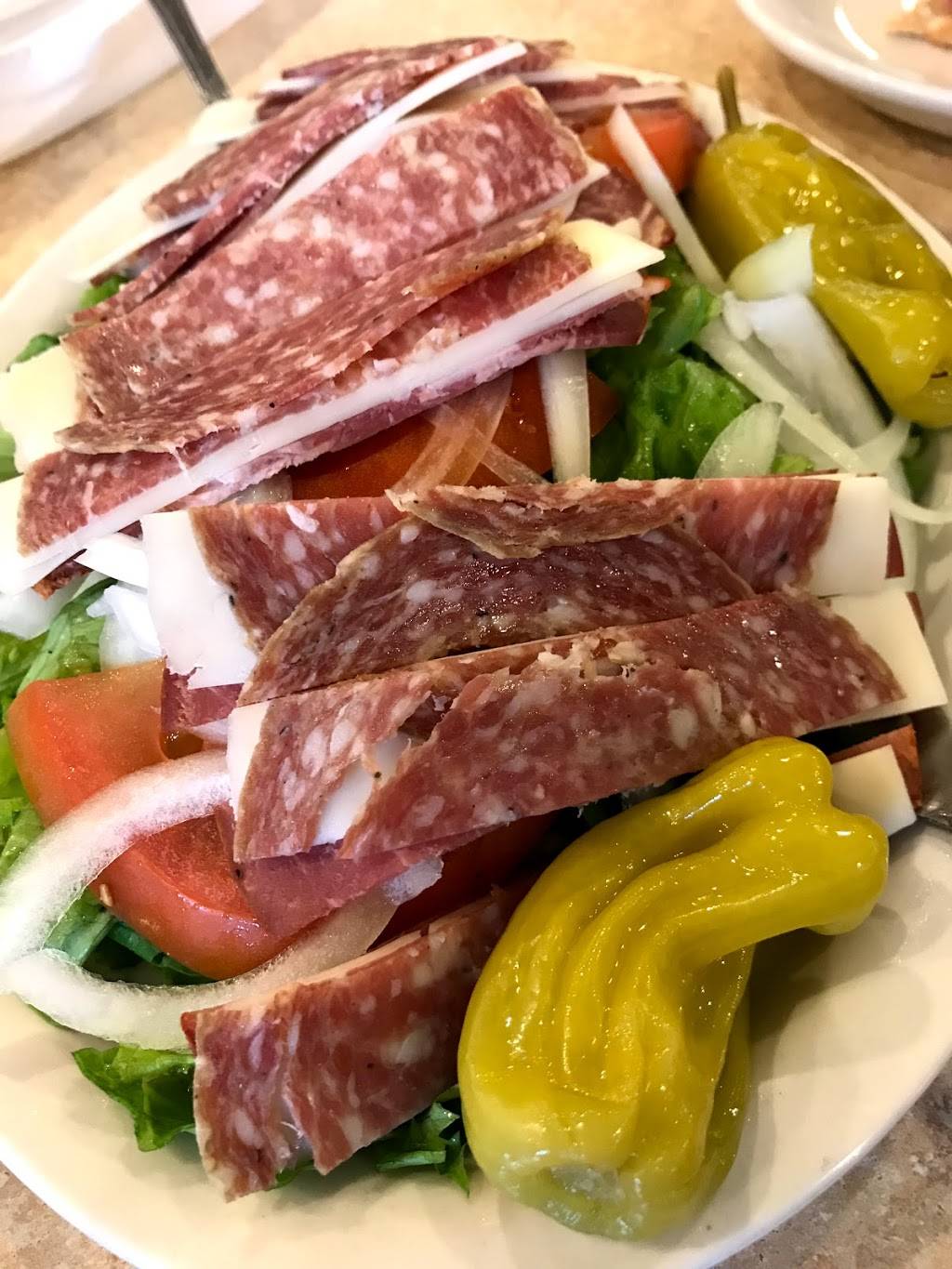 Joeys Pizza | restaurant | 1801 S Wolf Rd, Hillside, IL 60162, USA | 7085933939 OR +1 708-593-3939