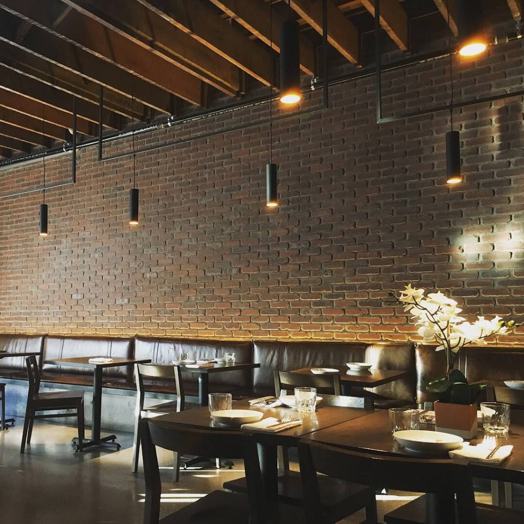 Lime Asian Kitchen | restaurant | 3243 Yonge St, Toronto, ON M4N 2L5, Canada | 6473445463 OR +1 647-344-5463