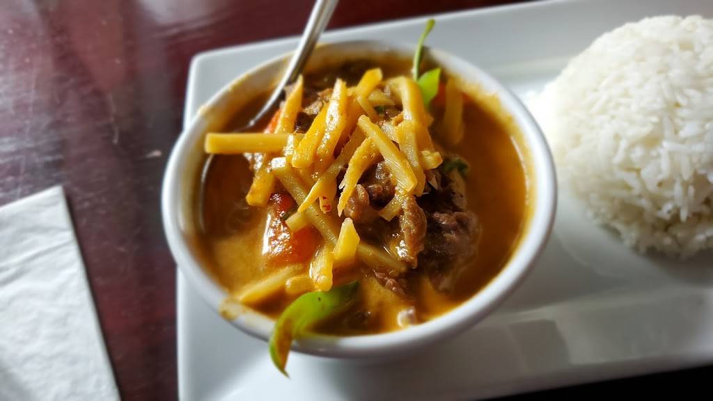 Similan Thai Cuisine | restaurant | 5704 E Lake Sammamish Pkwy SE #100th, Issaquah, WA 98029, USA | 4256778159 OR +1 425-677-8159