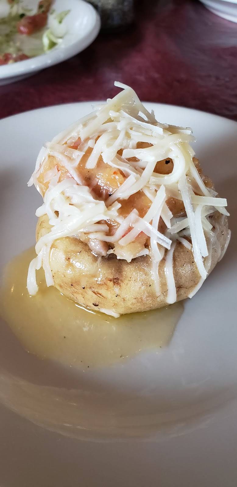 Salutos Pizza & Pasta | restaurant | 7680 Grand Ave, Gurnee, IL 60031, USA | 8473566900 OR +1 847-356-6900