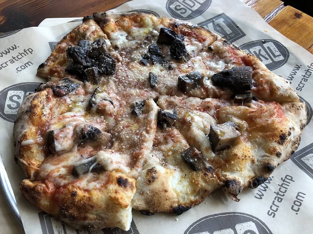 District Kitchen & Tap | restaurant | 220 Harrison St, Oak Park, IL 60304, USA | 7084345289 OR +1 708-434-5289