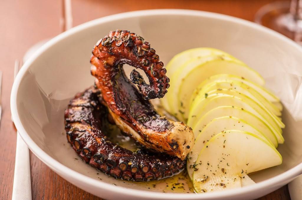 Stetsons Modern Steak + Sushi | restaurant | 151 E Wacker Dr, Chicago, IL 60601, USA | 3122394491 OR +1 312-239-4491