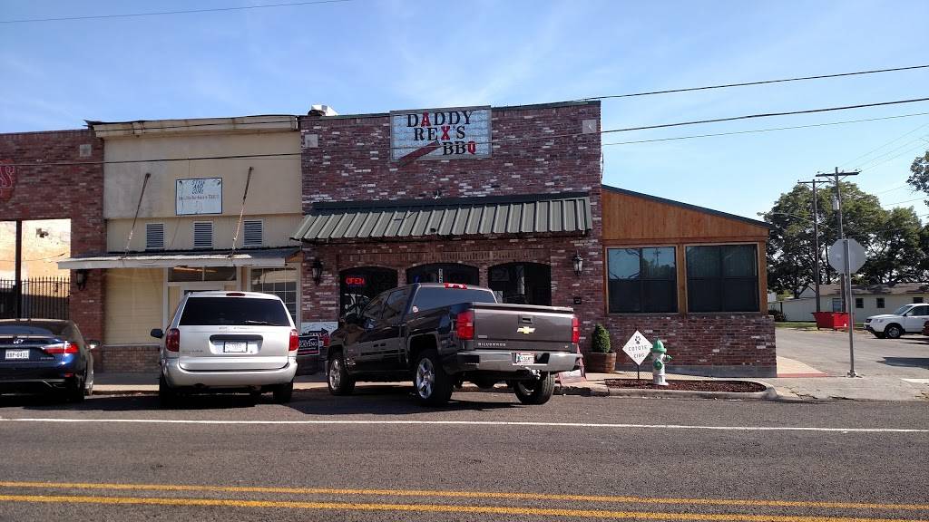 Daddy Rexs Twisted BBQ | restaurant | 121 W 4th St, Anna, TX 75409, USA | 9729247218 OR +1 972-924-7218