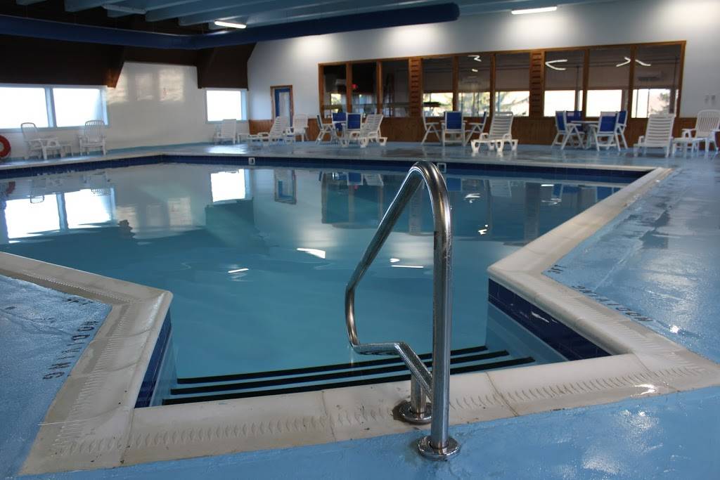 Alpine Lake Resort | night club | 700 W Alpine Dr, Terra Alta, WV 26764, USA | 3047892481 OR +1 304-789-2481