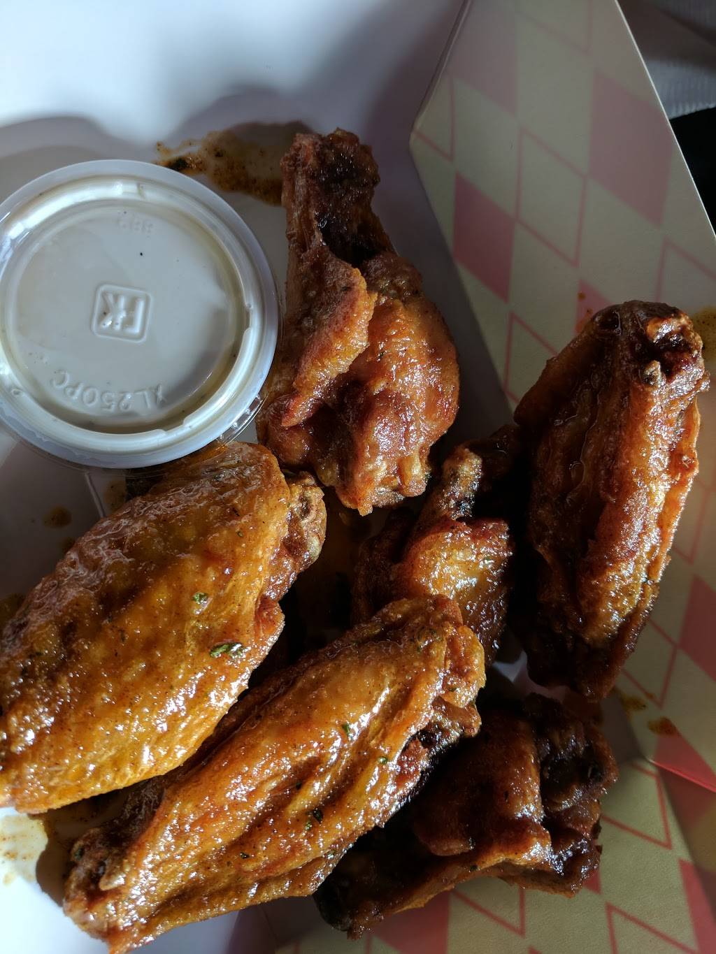 Atl Wings | restaurant | 70 West Warner Road, Chandler, AZ 85225, USA | 4807229464 OR +1 480-722-9464