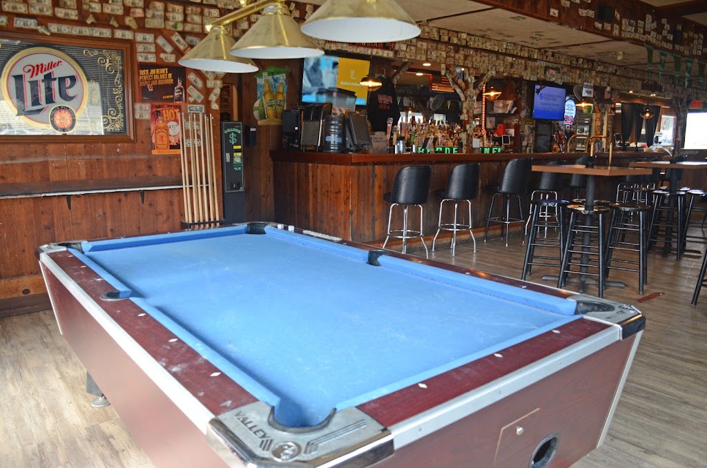 Borderline Bar & Grill | restaurant | 83 Harrison Brookville Rd, West Harrison, IN 47060, USA | 8126375500 OR +1 812-637-5500