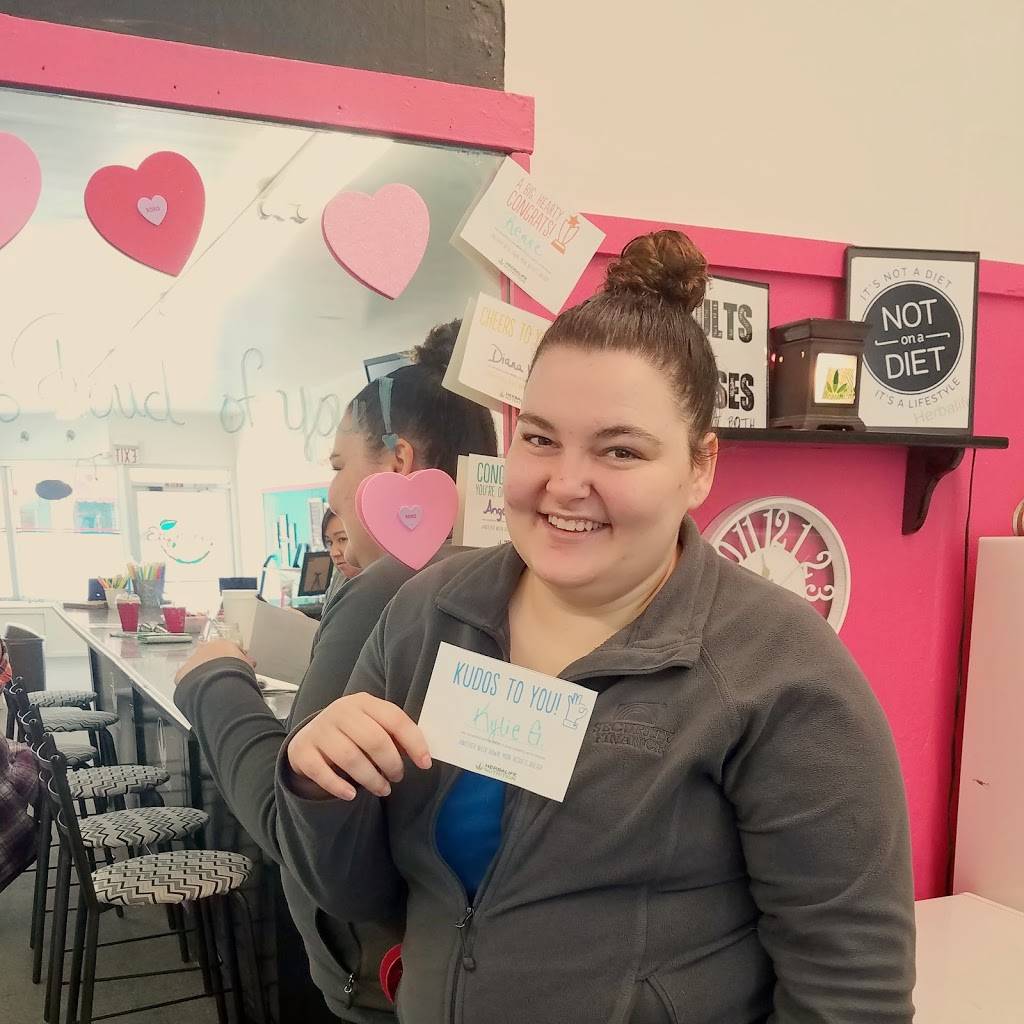 Empower Nutrition Center | restaurant | 113 S Main St, Shawano, WI 54166, USA | 7154605237 OR +1 715-460-5237