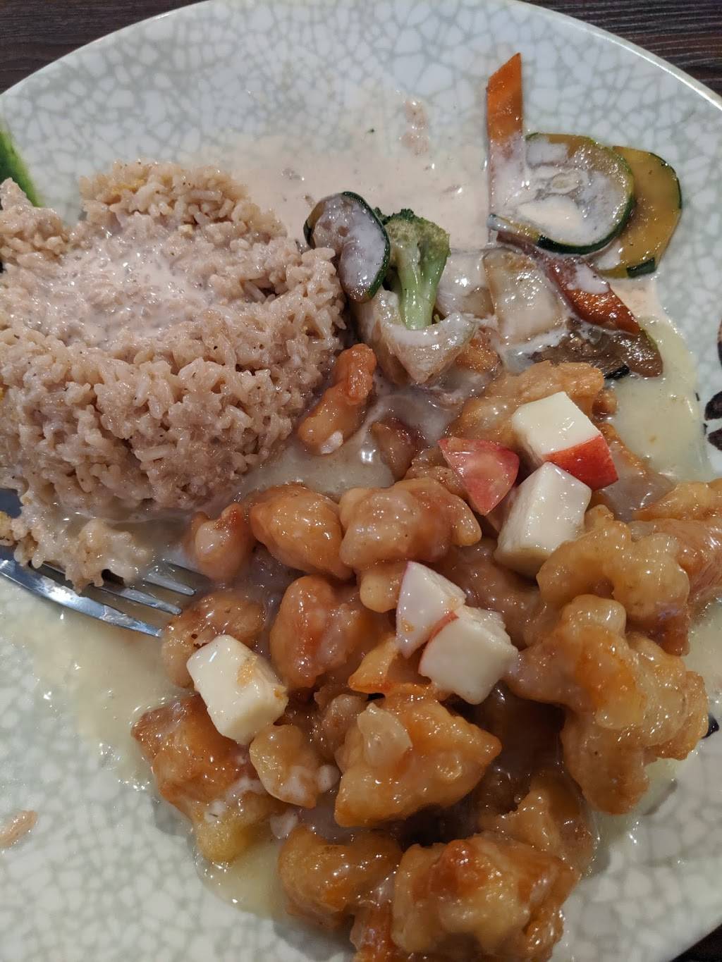 Sumo steakhouse &sushi | restaurant | 2350 E State St, Salem, OH 44460, USA | 2345757188 OR +1 234-575-7188