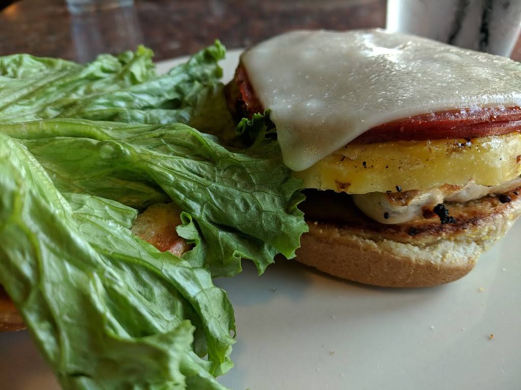 Deep Water Grille | restaurant | 808 Main St W, Ashland, WI 54806, USA | 7156824200 OR +1 715-682-4200