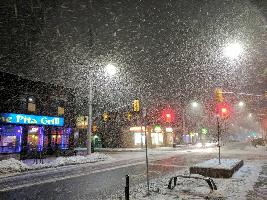 Sweet Chili Indian Restaurant | restaurant | 2180 Wyandotte St W, Windsor, ON N9B 1J9, Canada | 5192537749 OR +1 519-253-7749