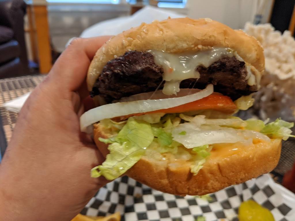 Nicks Bar & Grill | restaurant | 211, NE 399th St, Amboy, WA 98601, USA | 3602479914 OR +1 360-247-9914