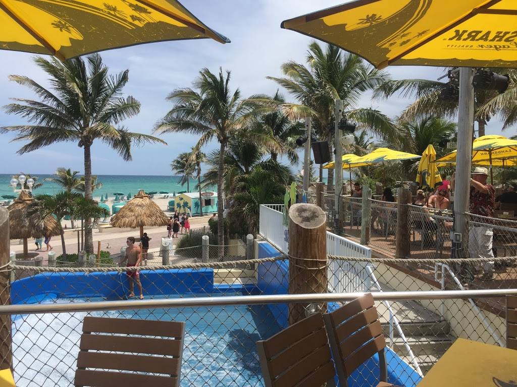 LandShark Bar & Grill | restaurant | 1111 N Ocean Dr, Hollywood, FL 33019, USA | 8445625625 OR +1 844-562-5625