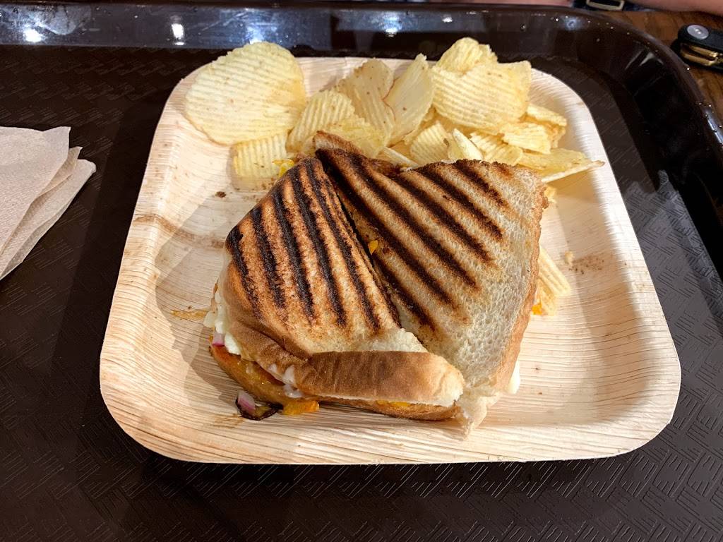 Desi Bites | restaurant | 8542 W 133rd St, Overland Park, KS 66213, USA | 9136813663 OR +1 913-681-3663