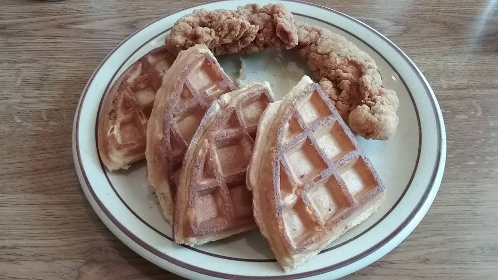 Tee Jayes Country Place | restaurant | 4048 W Broad St, Columbus, OH 43228, USA | 6142741374 OR +1 614-274-1374