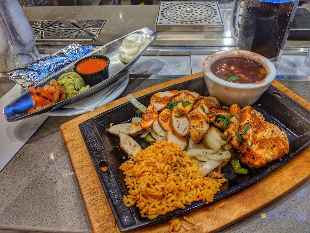 Chilis Grill & Bar | restaurant | 400 W University Dr, Tempe, AZ 85281, USA | 4809672082 OR +1 480-967-2082