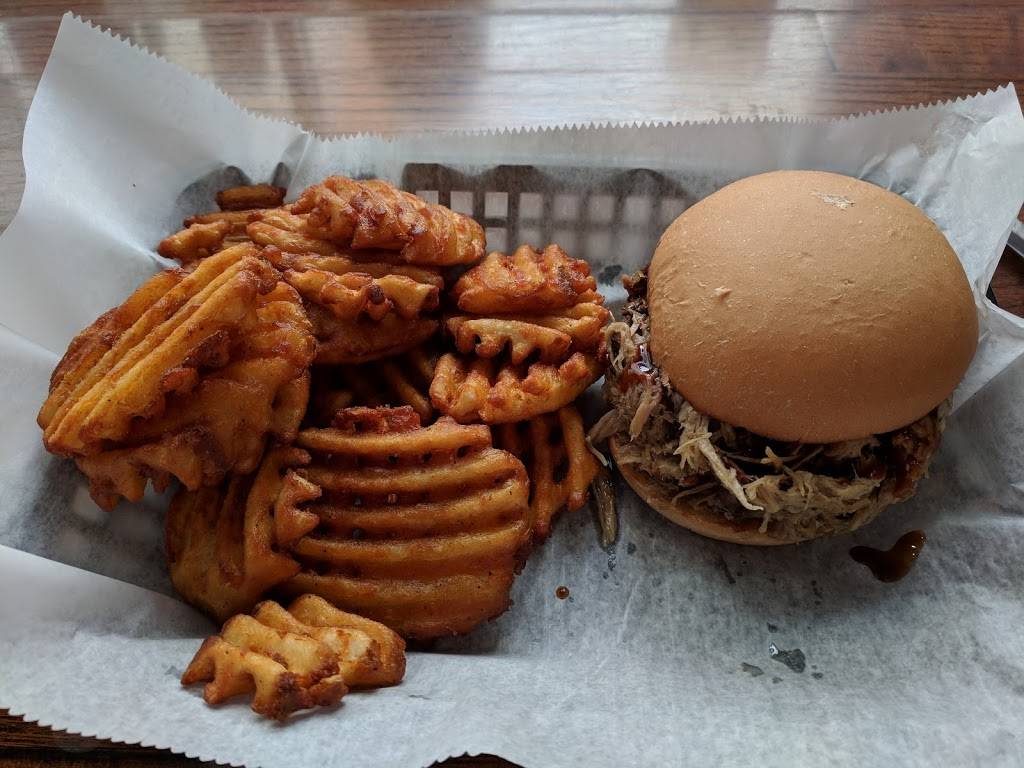 Angry Pepper Tap House | restaurant | 9366 Oakhurst Rd, Seminole, FL 33776, USA | 7275965766 OR +1 727-596-5766